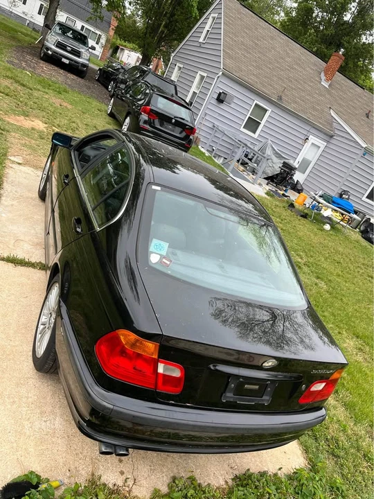 2001 BMW E46 330i & 330Ci - Image 9 of 13