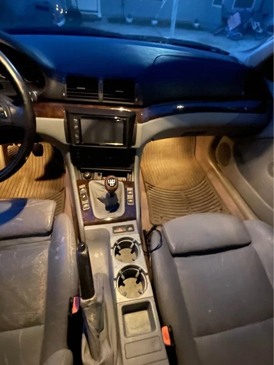 2001 BMW E46 330i & 330Ci - Image 9 of 13