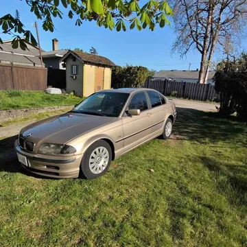 2001 BMW 320i