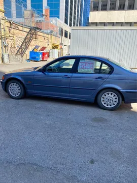 2001 BMW 320i Sedan