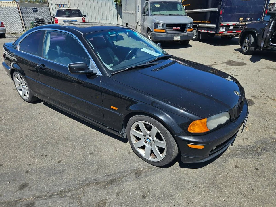 2001 BMW - Image 2 of 7