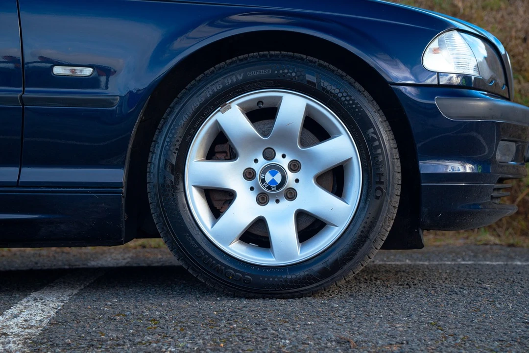 2001 BMW E46 3 Series - Image 11 of 30
