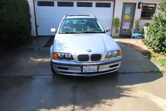 2001 BMW 325i Station Wagon
