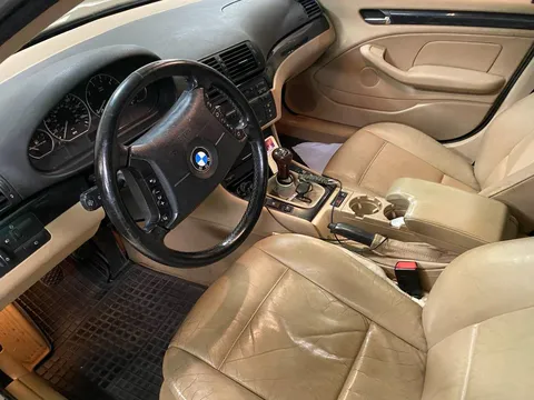 2001 BMW 325i Touring 5 Speed