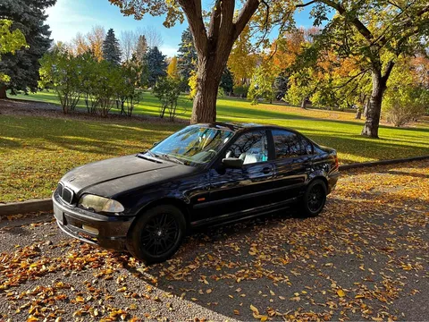 2001 BMW 325xi