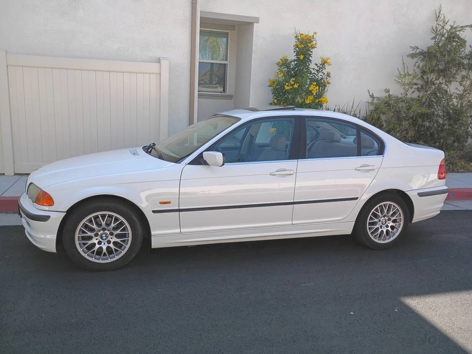 2001 BMW E46 3 Series - Image 2 of 10