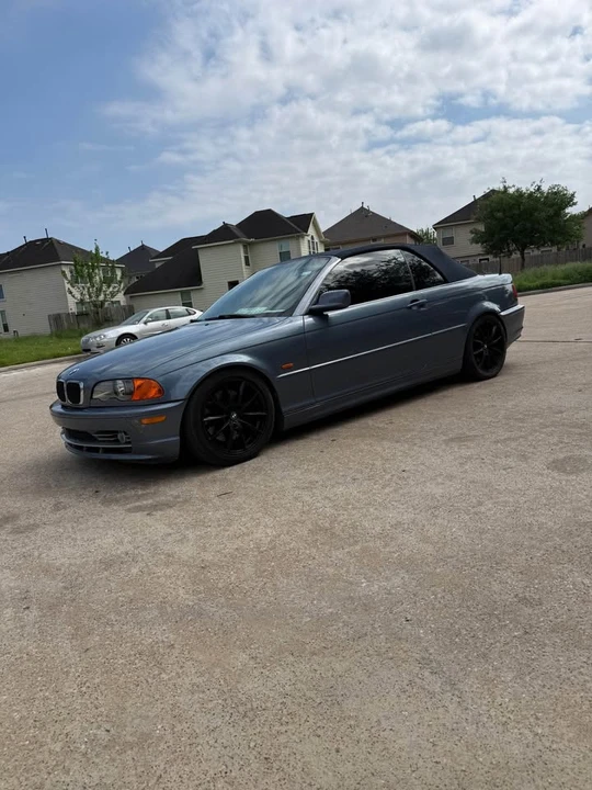 2001 BMW E46 330i & 330Ci - Image 3 of 10