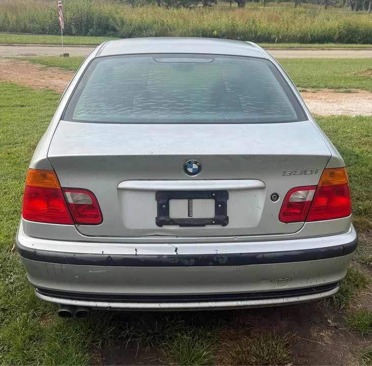 2001 BMW E46 330i & 330Ci - Image 4 of 5