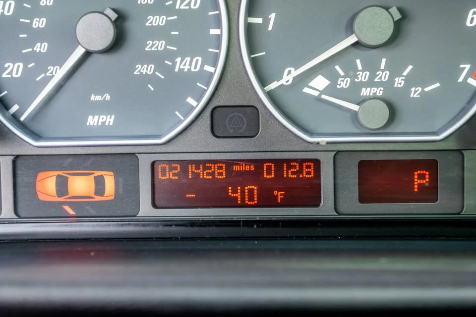 2001 BMW E46 330i & 330Ci - Image 7 of 14