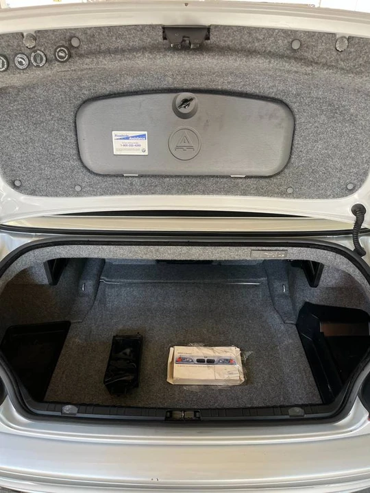 2001 BMW E46 330i & 330Ci - Image 14 of 23