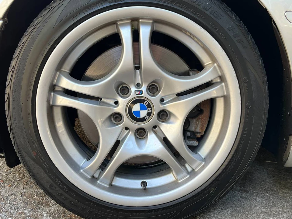2001 BMW E46 330i & 330Ci - Image 9 of 23