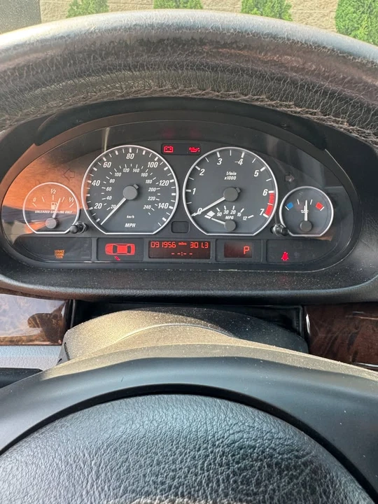 2001 BMW E46 330i & 330Ci - Image 2 of 10
