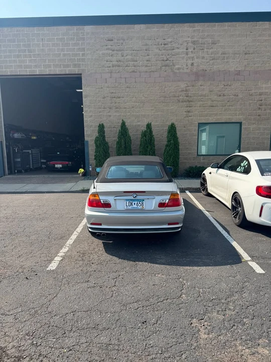 2001 BMW E46 330i & 330Ci - Image 8 of 10