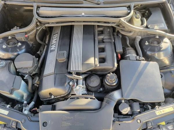 2001 BMW E46 330i & 330Ci - Image 16 of 17