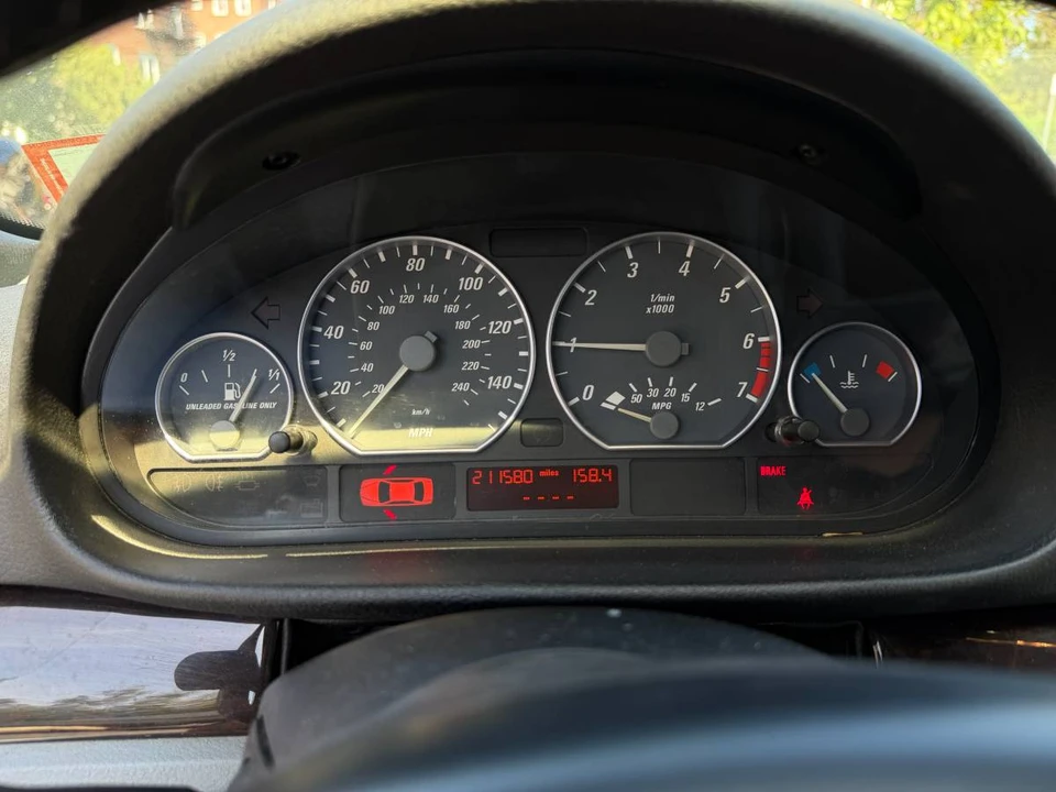 2001 BMW E46 330i & 330Ci - Image 16 of 24