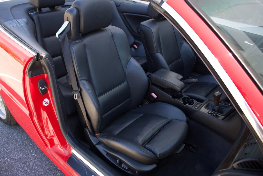 2001 BMW E46 330i & 330Ci - Image 4 of 7