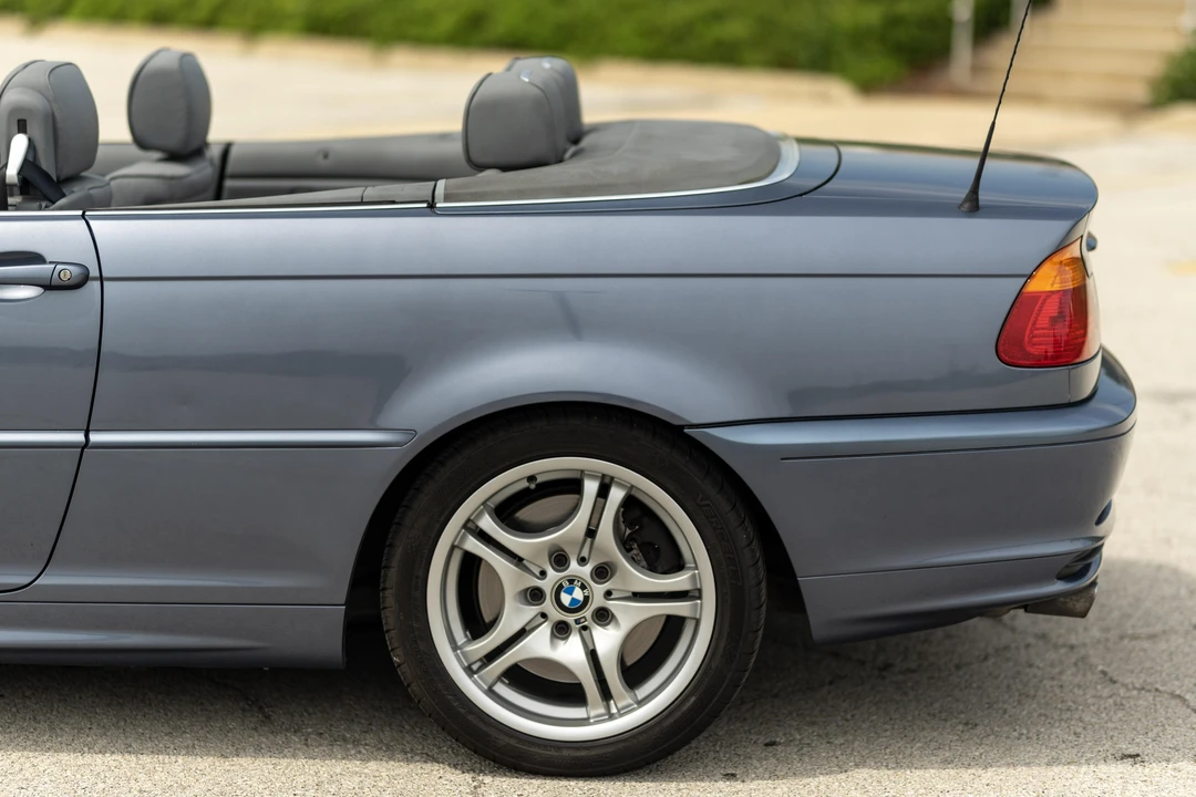 2001 BMW E46 330i & 330Ci - Image 19 of 22