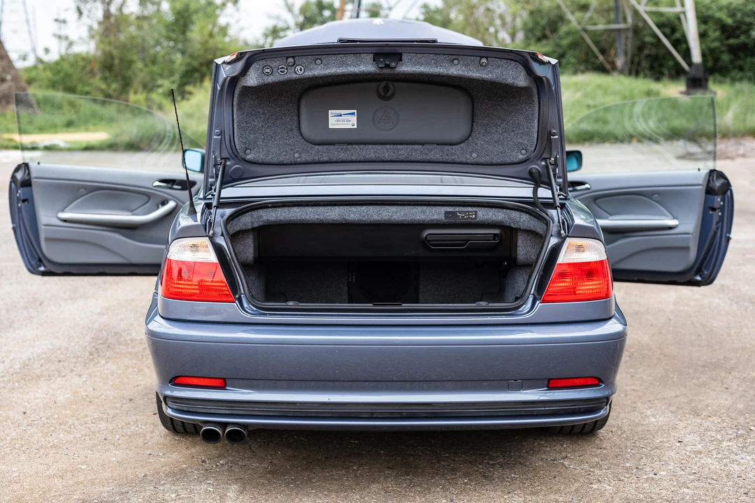 2001 BMW E46 330i & 330Ci - Image 28 of 31