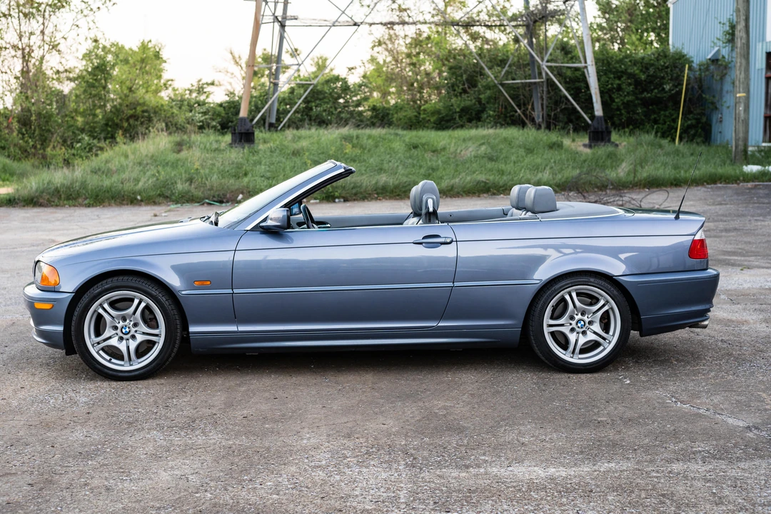 2001 BMW E46 330i & 330Ci - Image 7 of 31
