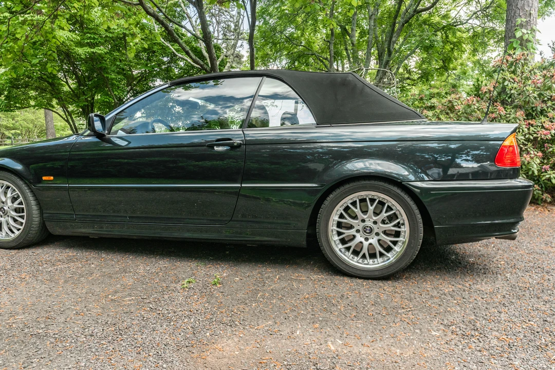 2001 BMW E46 330i & 330Ci - Image 22 of 31