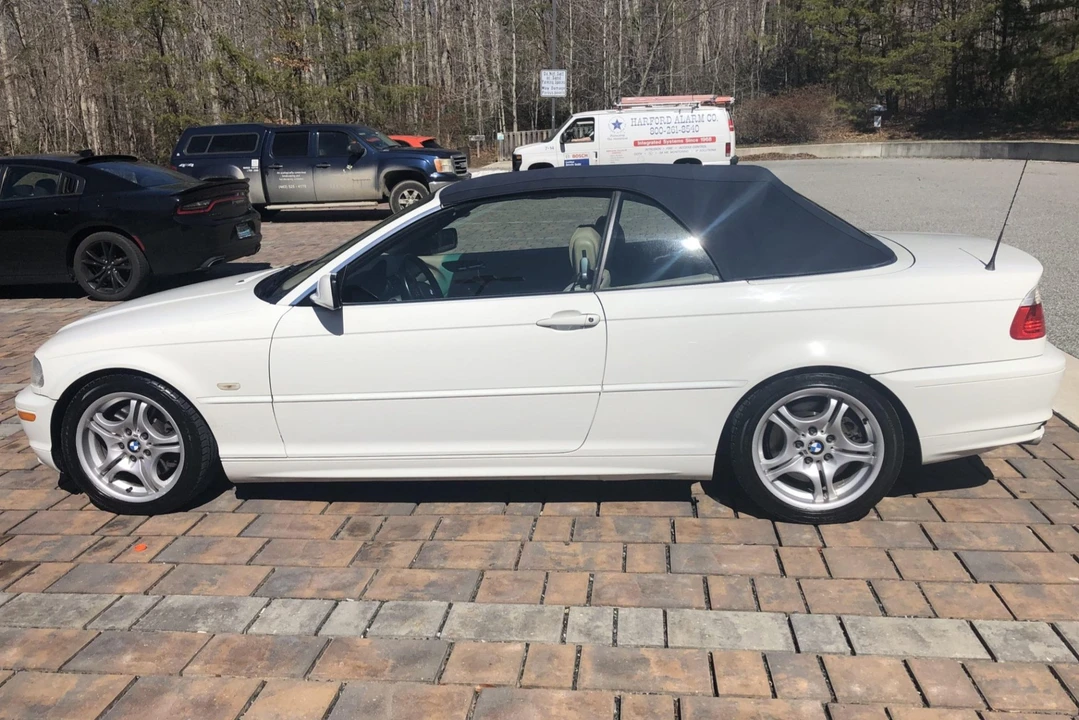 2001 BMW E46 330i & 330Ci - Image 3 of 8