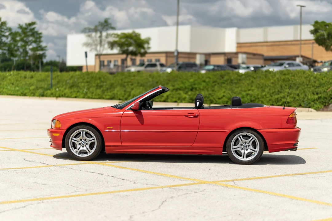 2001 BMW E46 330i & 330Ci - Image 12 of 31