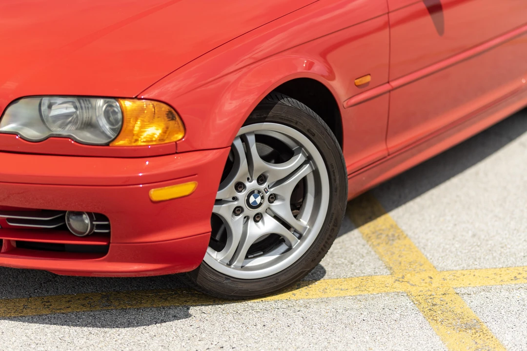 2001 BMW E46 330i & 330Ci - Image 31 of 31
