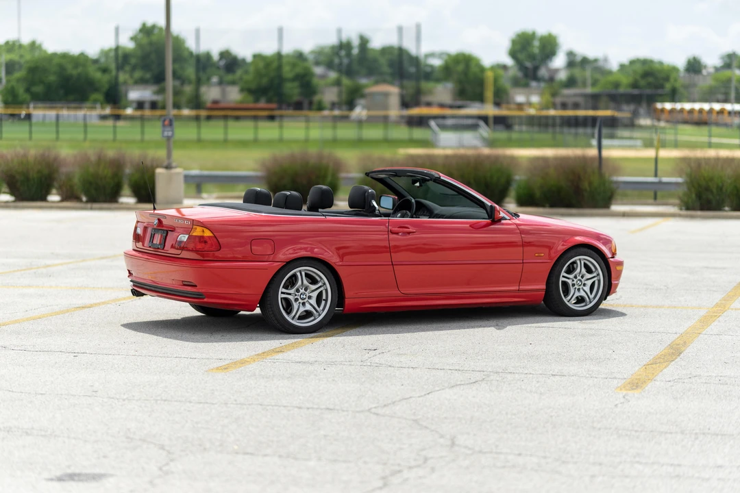 2001 BMW E46 330i & 330Ci - Image 22 of 31
