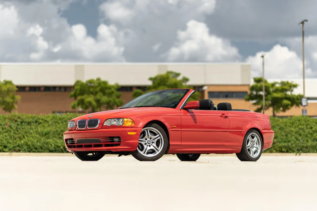 2001 BMW E46 330i & 330Ci - Image 9 of 31