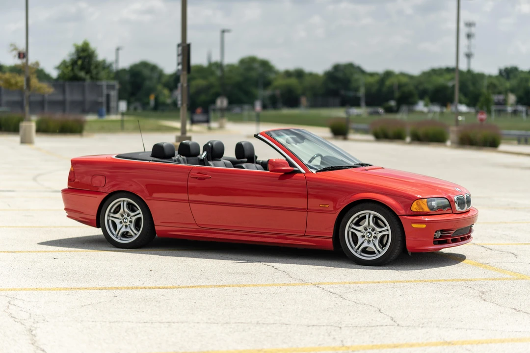 2001 BMW E46 330i & 330Ci - Image 23 of 31