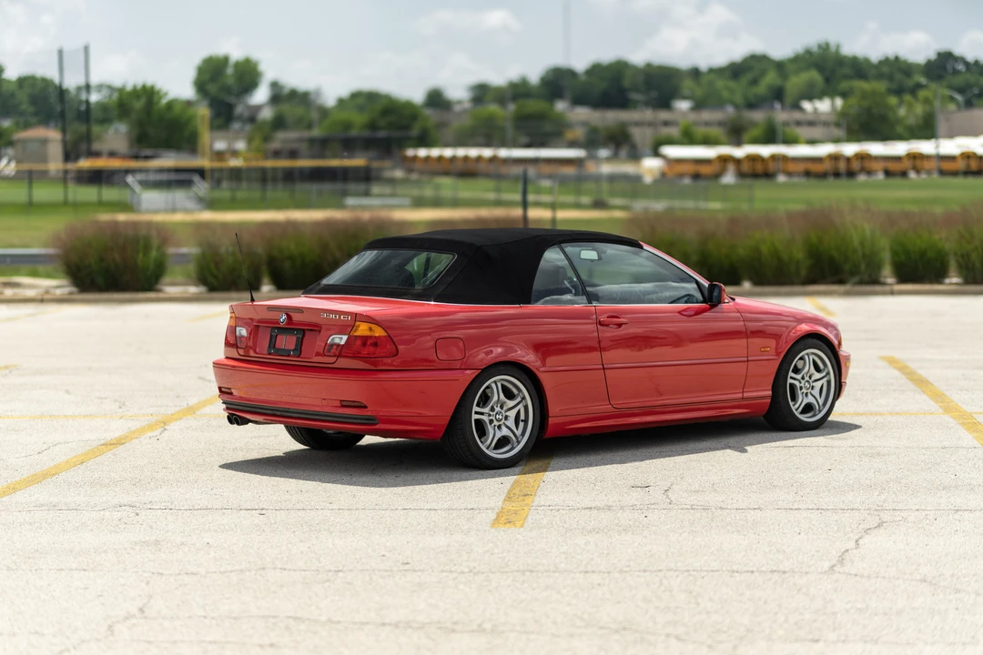 2001 BMW E46 330i & 330Ci - Image 27 of 31