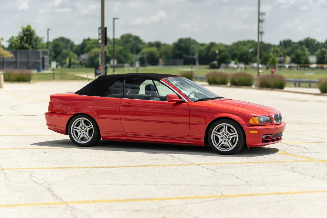 2001 BMW E46 330i & 330Ci - Image 28 of 31