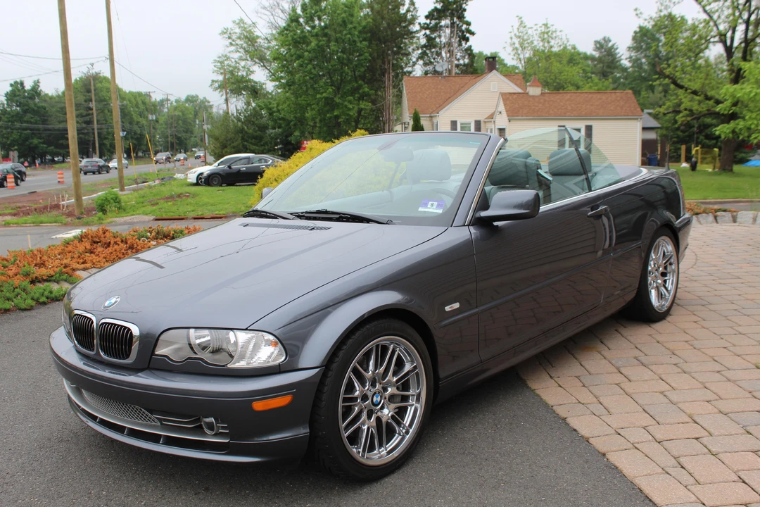 2001 BMW E46 330i & 330Ci - Image 9 of 21