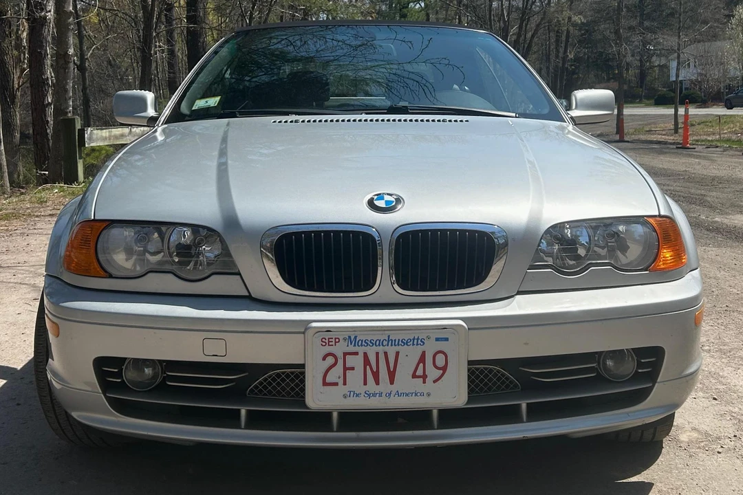 2001 BMW E46 330i & 330Ci - Image 2 of 31