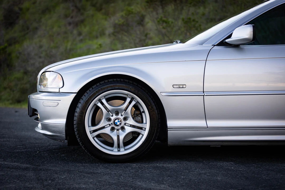 2001 BMW E46 330i & 330Ci - Image 19 of 31
