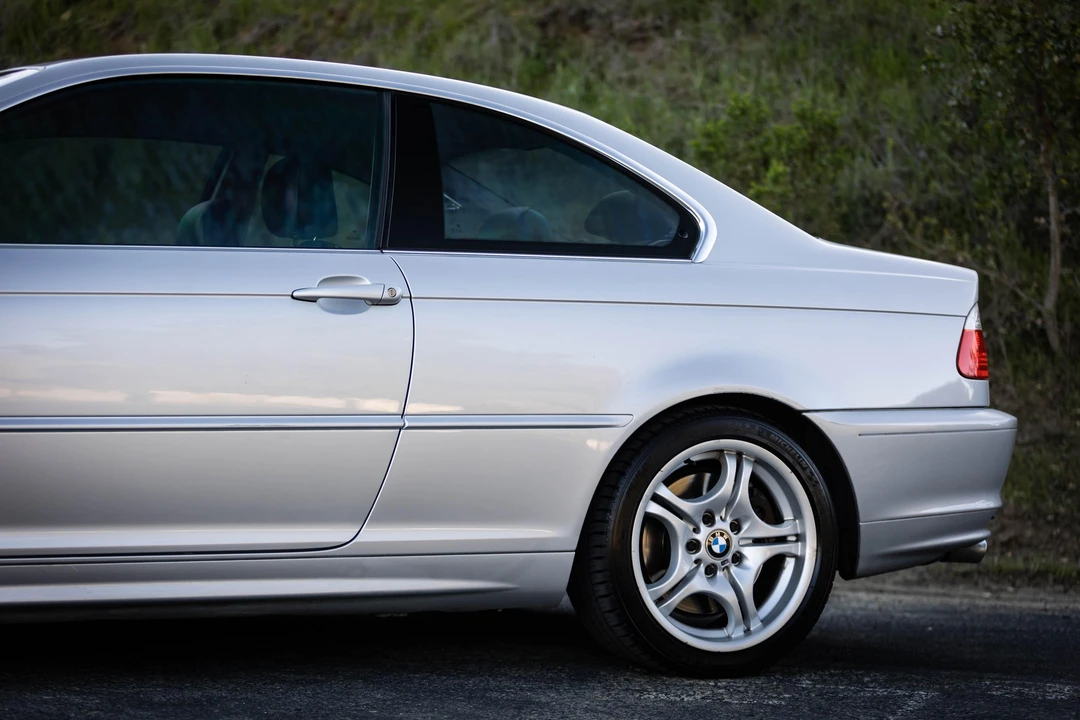 2001 BMW E46 330i & 330Ci - Image 21 of 31