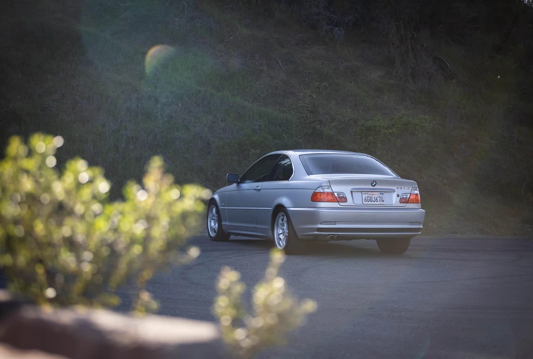 2001 BMW E46 330i & 330Ci - Image 8 of 31