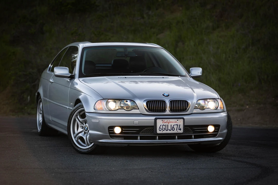 2001 BMW E46 330i & 330Ci - Image 16 of 31