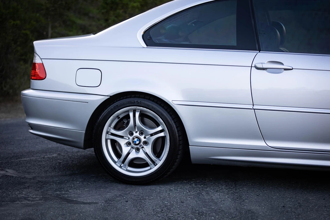 2001 BMW E46 330i & 330Ci - Image 25 of 31