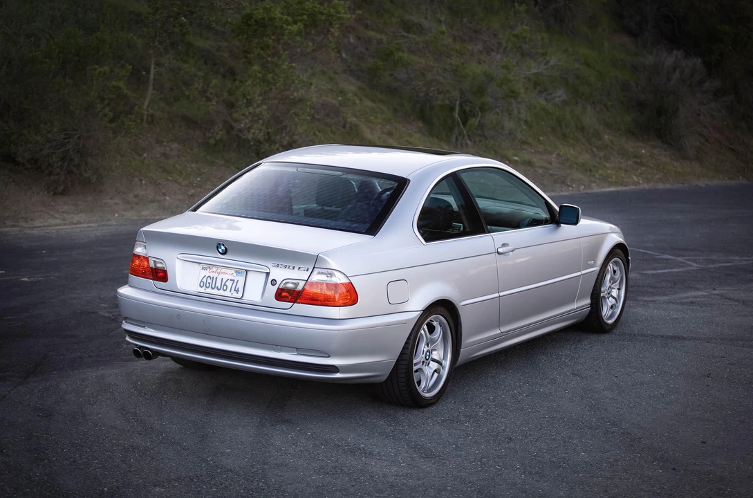 2001 BMW E46 330i & 330Ci - Image 13 of 31