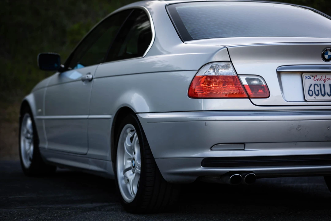 2001 BMW E46 330i & 330Ci - Image 24 of 31