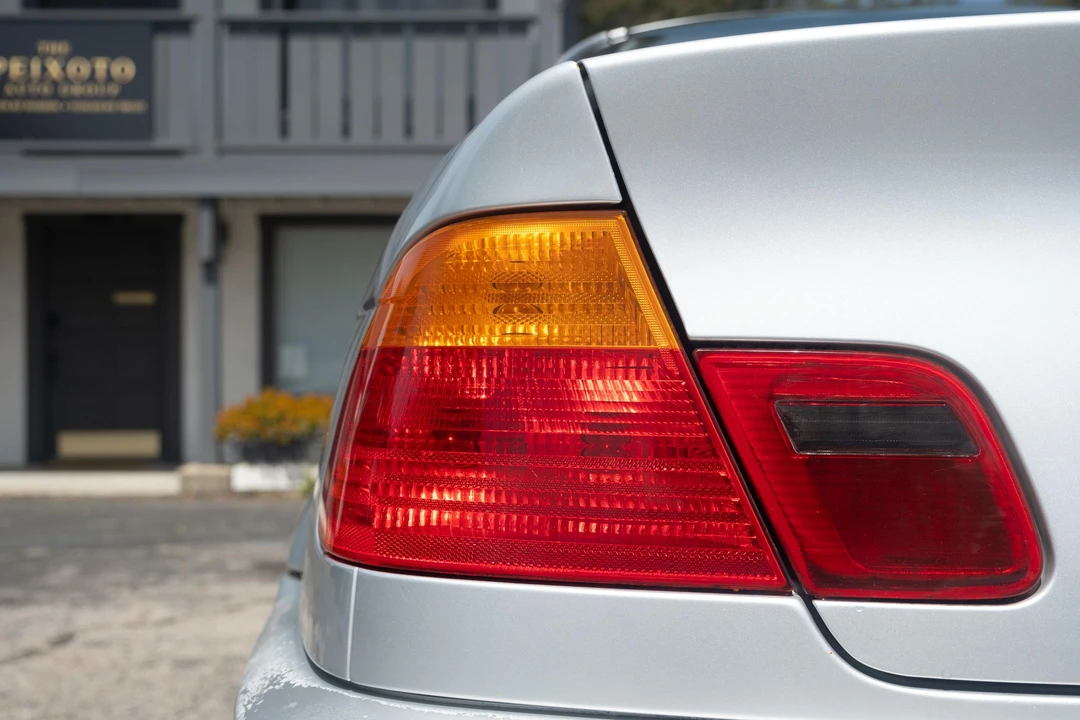 2001 BMW E46 330i & 330Ci - Image 26 of 31