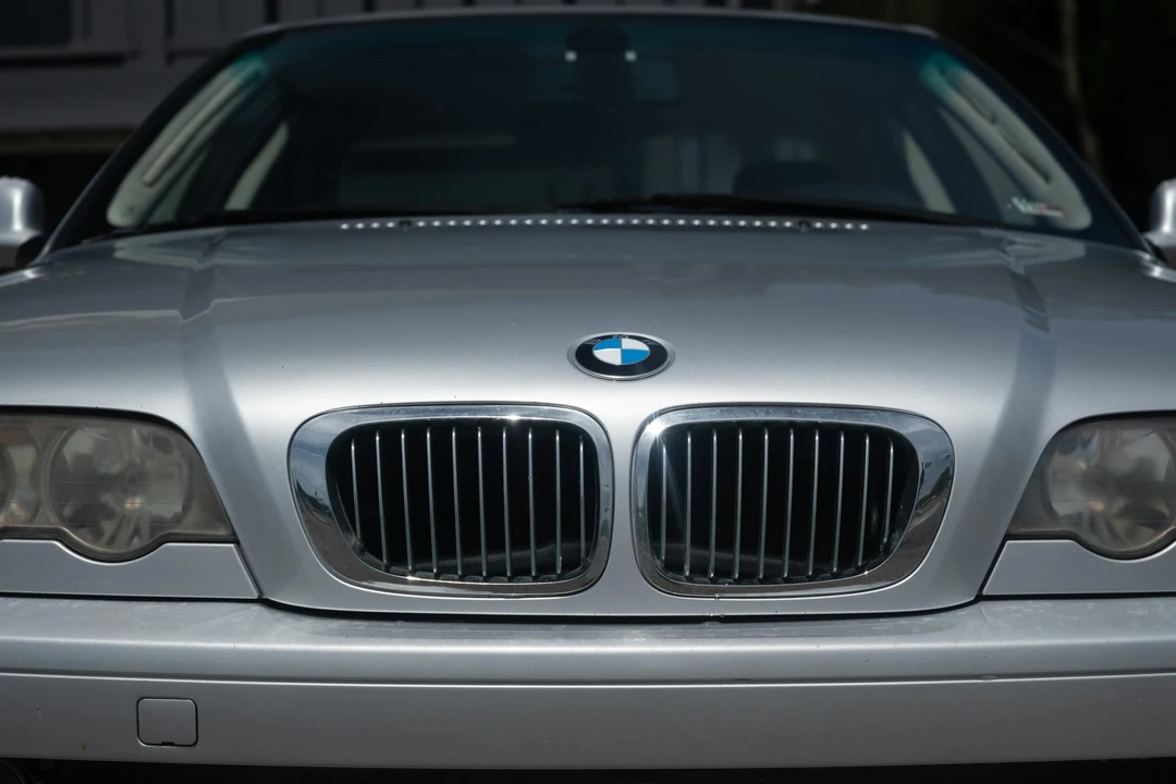 2001 BMW E46 330i & 330Ci - Image 21 of 31