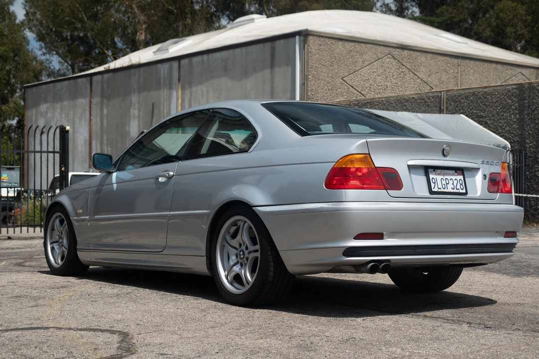 2001 BMW E46 330i & 330Ci - Image 10 of 31