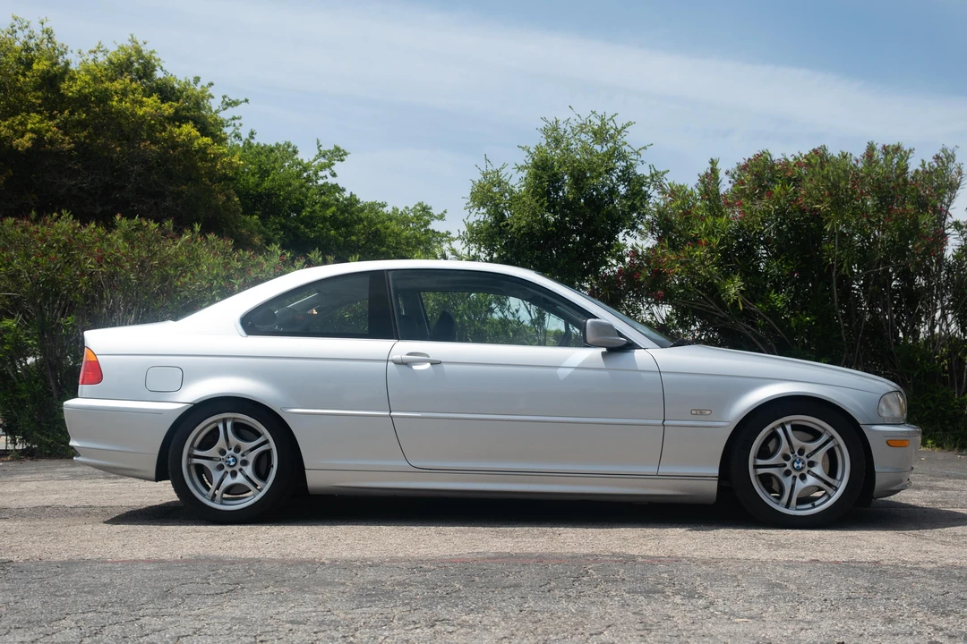 2001 BMW E46 330i & 330Ci - Image 16 of 31
