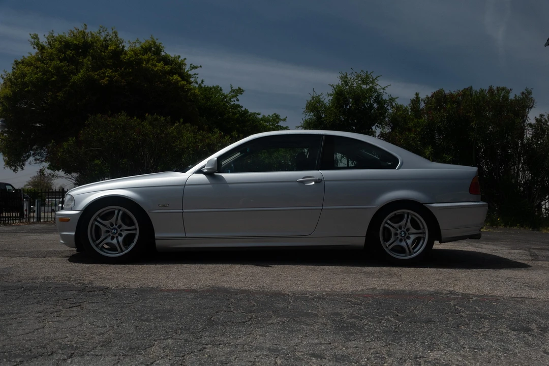2001 BMW E46 330i & 330Ci - Image 9 of 31