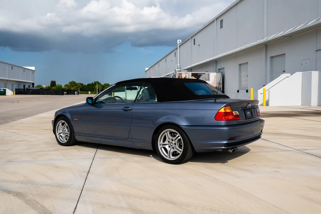 2001 BMW E46 330i & 330Ci - Image 22 of 31