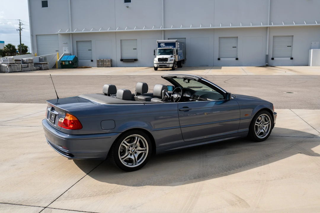 2001 BMW E46 330i & 330Ci - Image 29 of 31