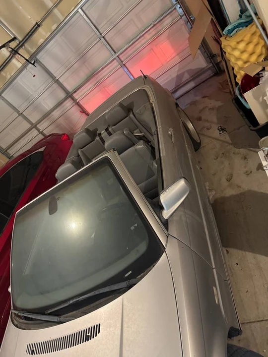 2001 BMW E46 330i & 330Ci - Image 3 of 10