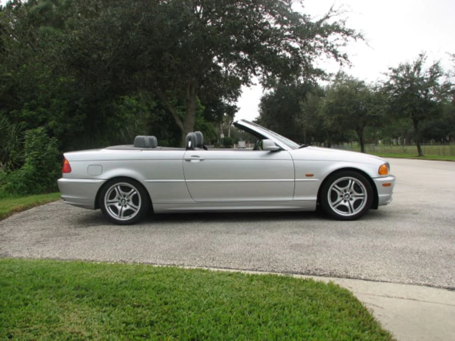 2001 BMW E46 330i & 330Ci - Image 2 of 8